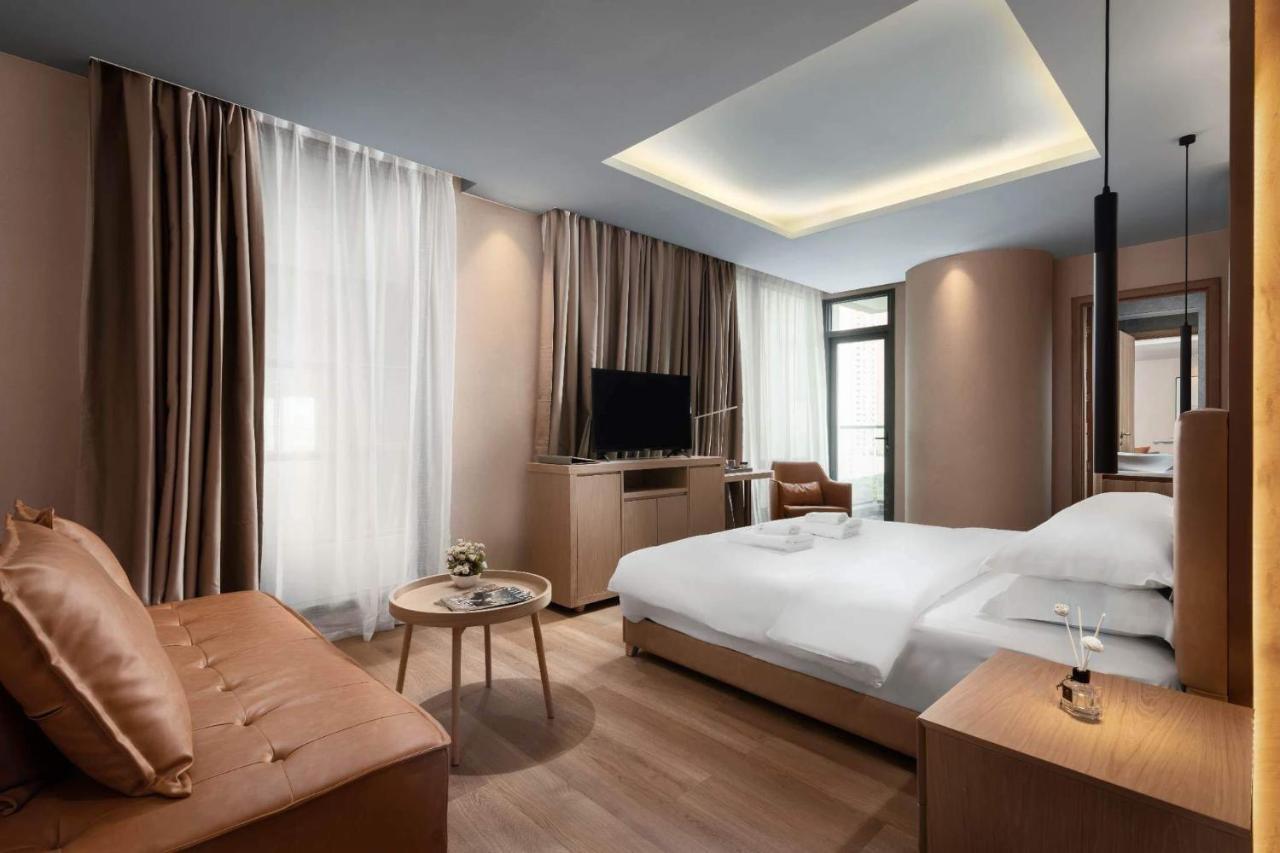 Sf Hotel Penthouse Residences Phnom Penh Exterior foto