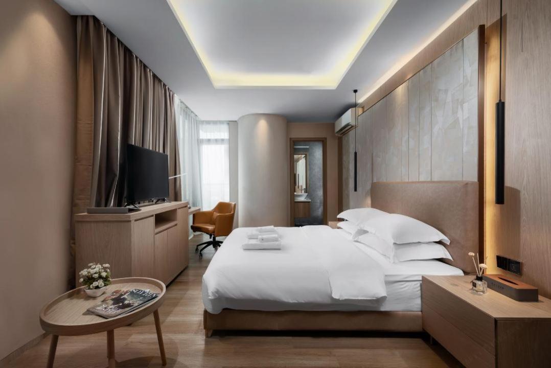 Sf Hotel Penthouse Residences Phnom Penh Exterior foto